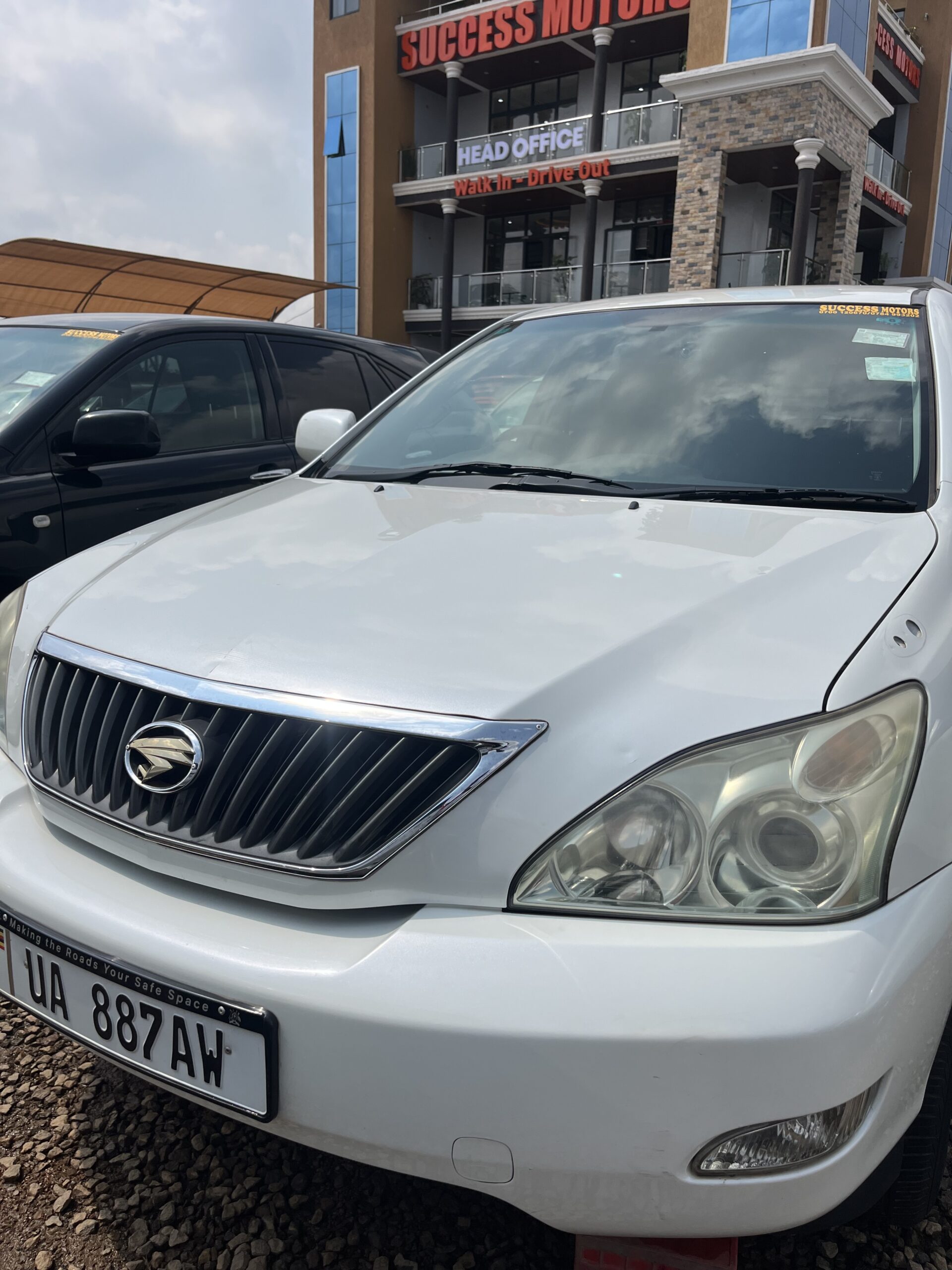 Toyota Harrier 2010