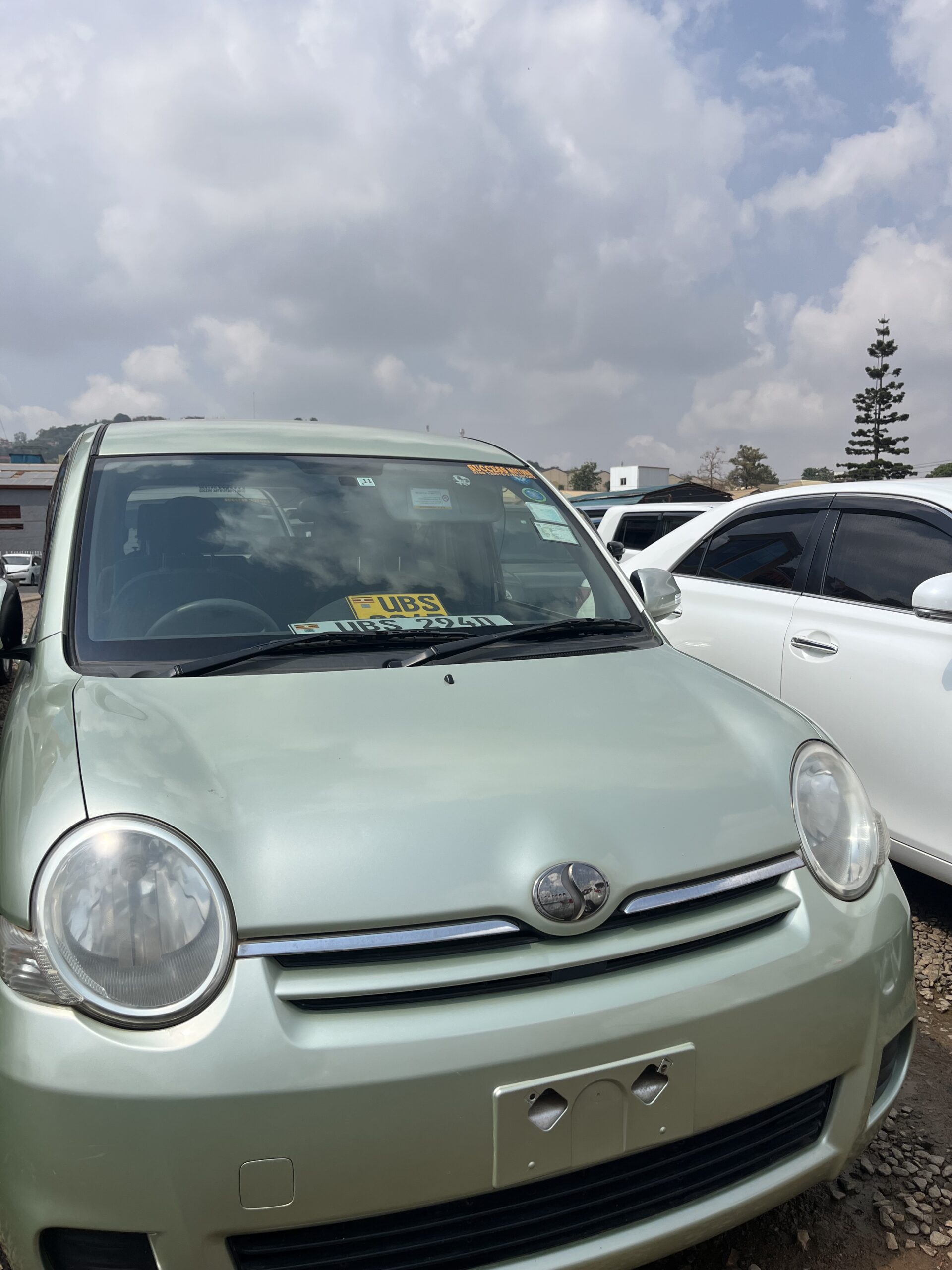 Toyota Sienta 2009