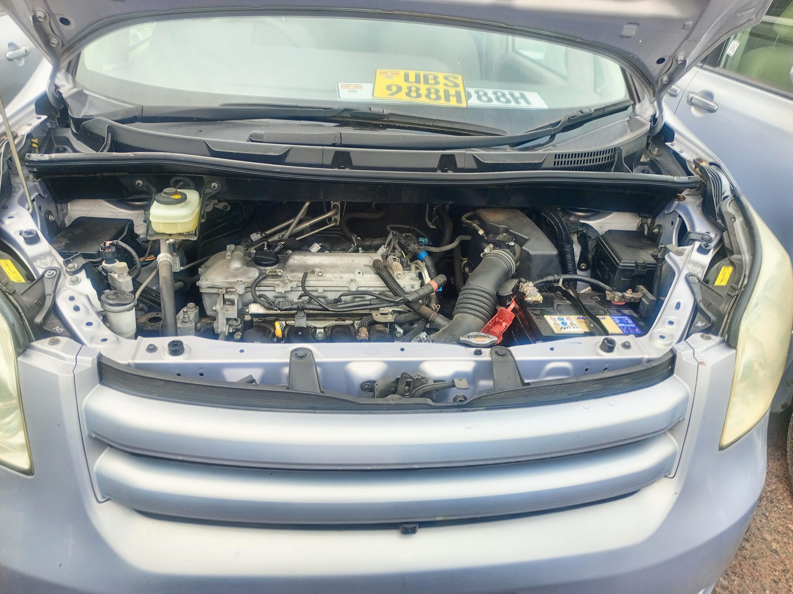 Toyota Noah 2009