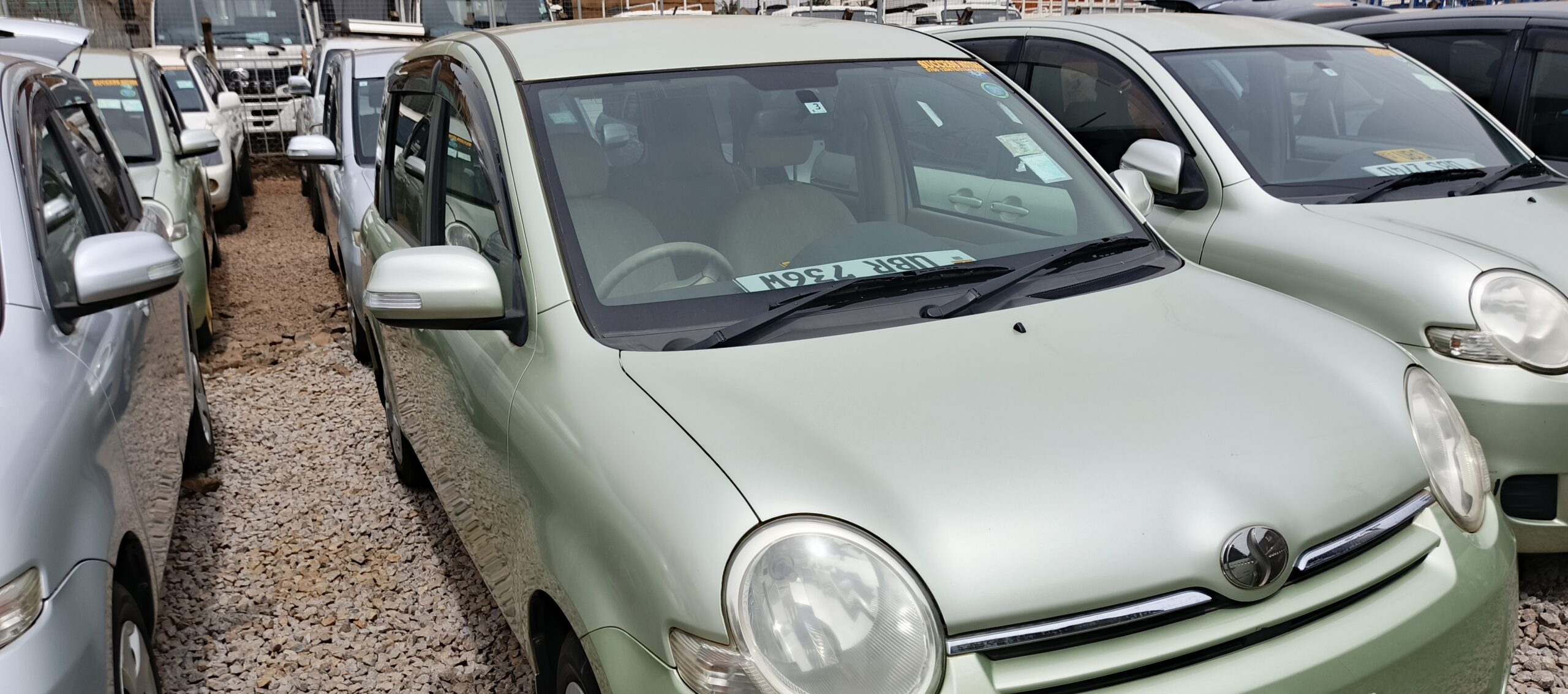 Toyota Sienta 2009