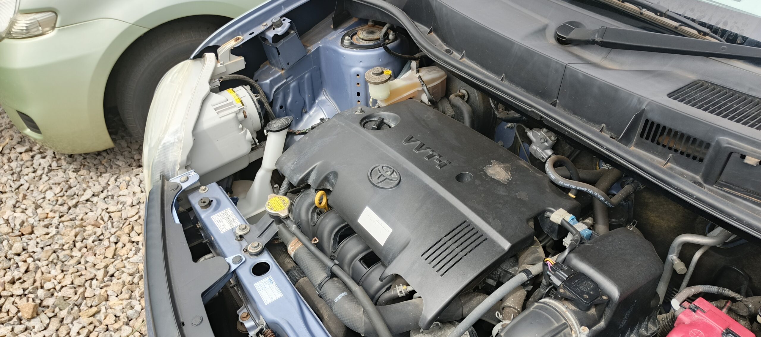 Toyota Sienta 2011