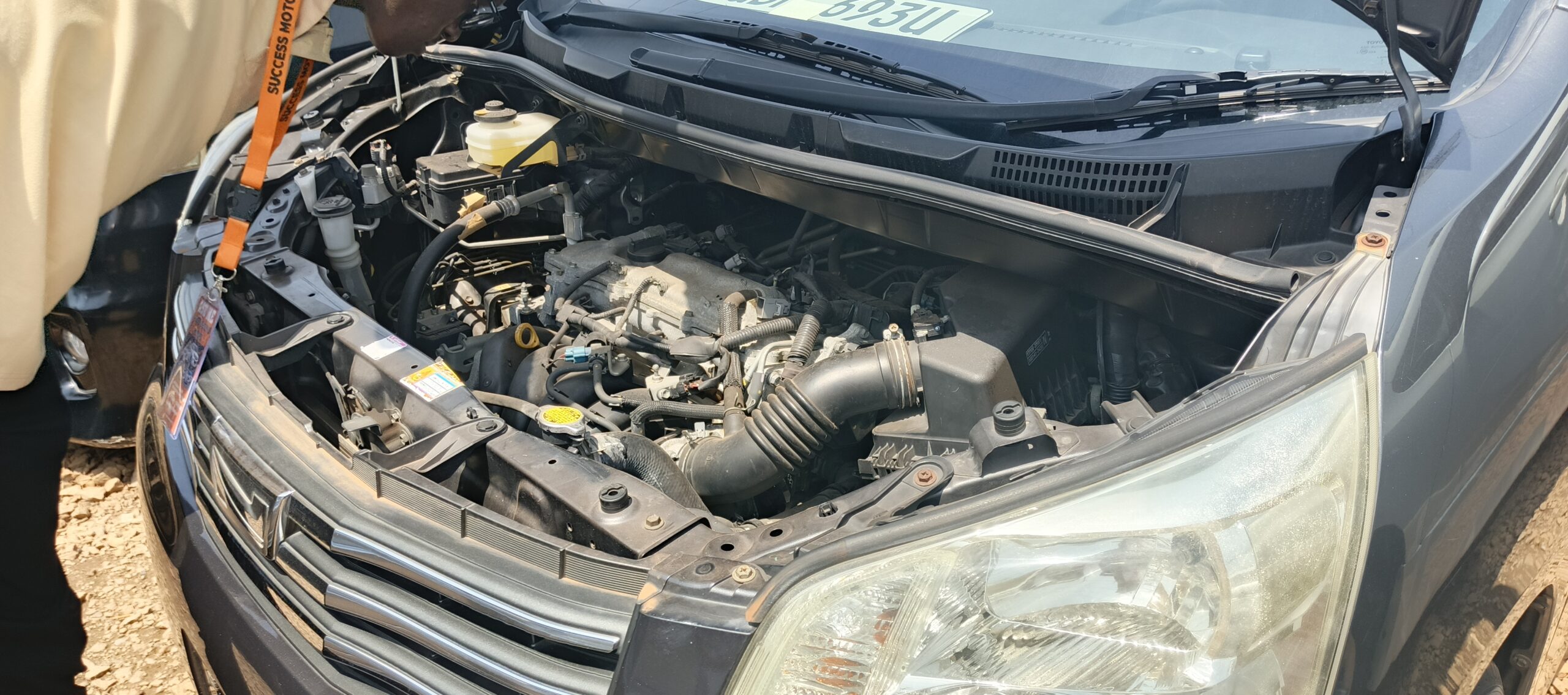 Toyota Noah 2010
